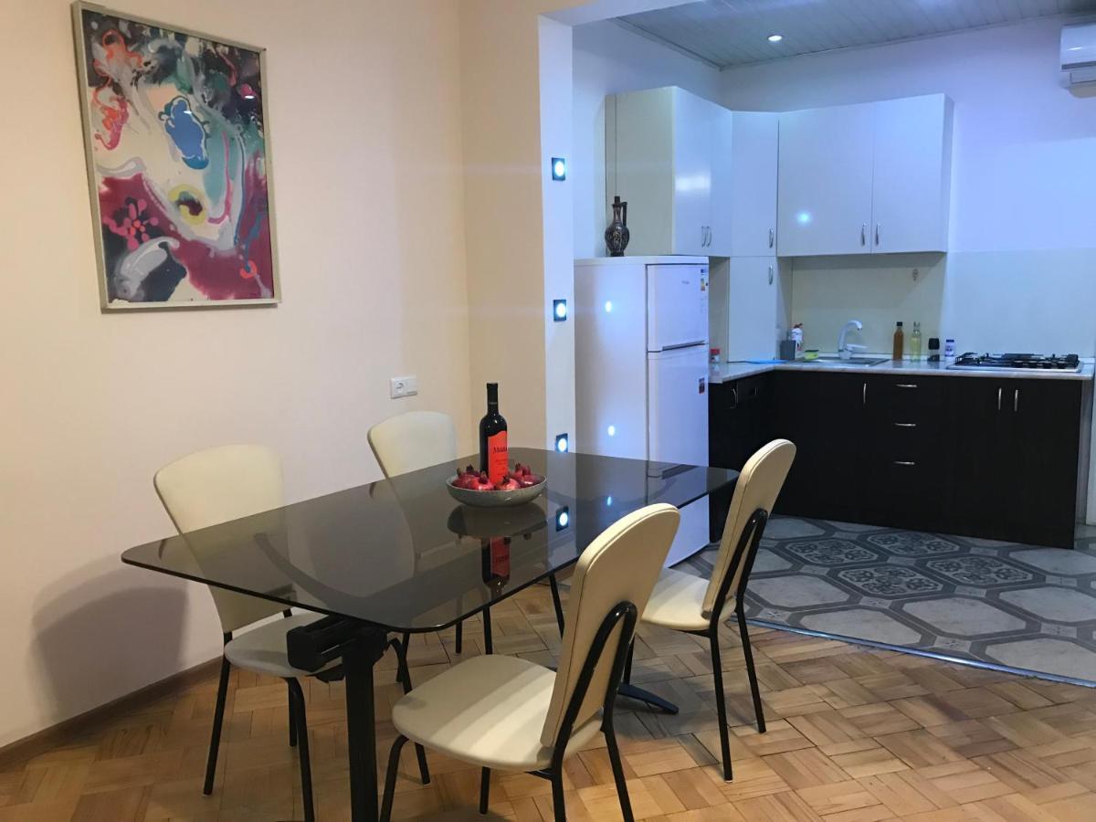 Apartment On Botanikuri Тбилиси Екстериор снимка